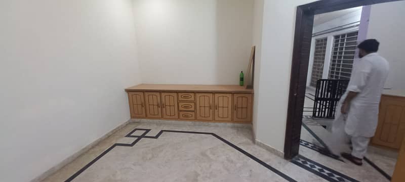 10 marla upper portion available for rent in bahria town phase 3 11