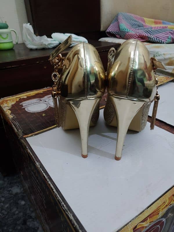 Imported bridal shoes for women worn for 3 hours size 38 3