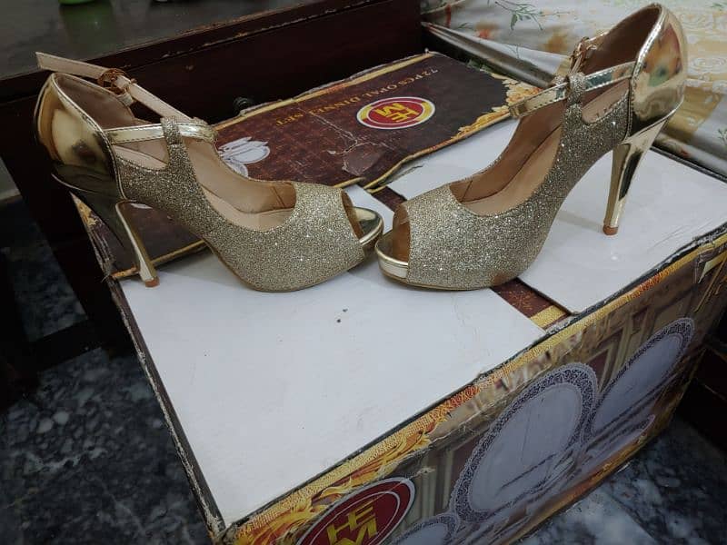 Imported bridal shoes for women worn for 3 hours size 38 4