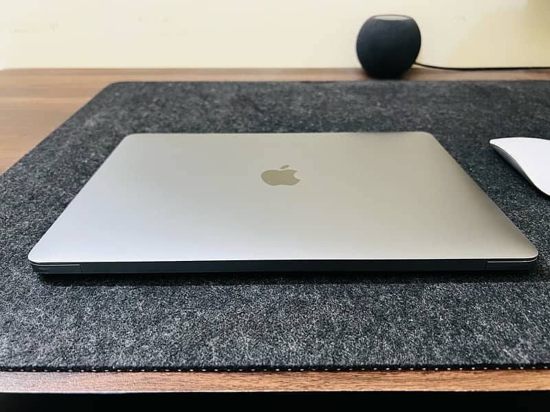 Macbook Air 13 inches M1 8GB/256GB 5