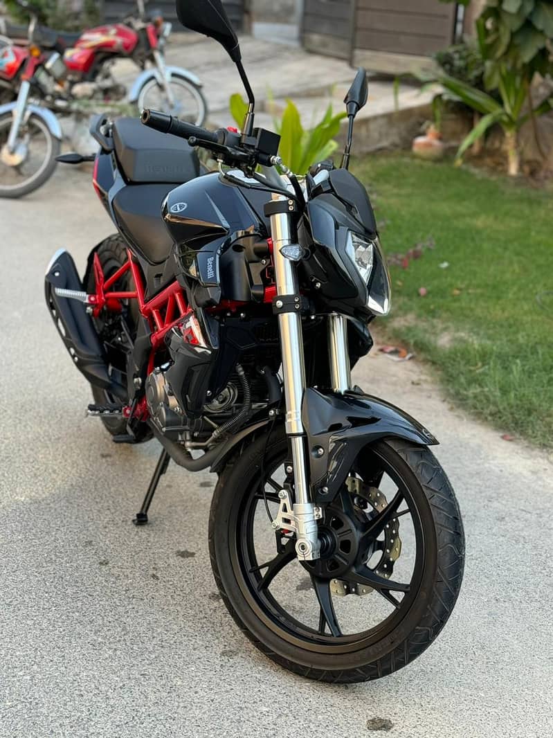 Benelli TNT 150i 6