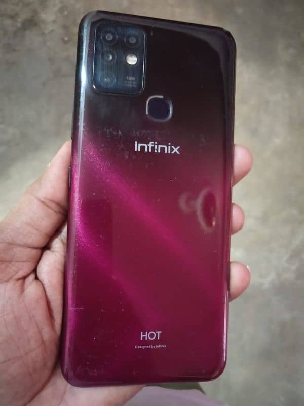 Infinix hot 10 6/128 4