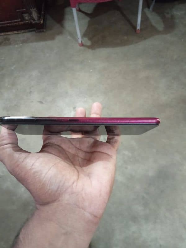 Infinix hot 10 6/128 5