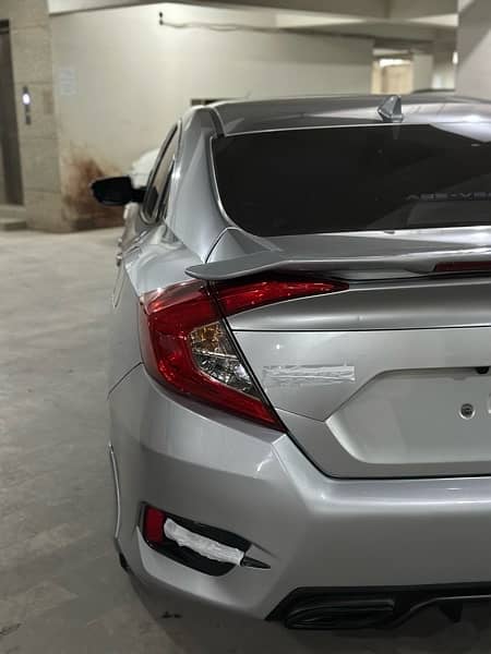 Honda Civic Oriel 2019 11