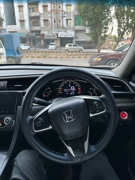 Honda Civic Oriel 2019 12