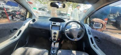 Toyota Vitz 2010