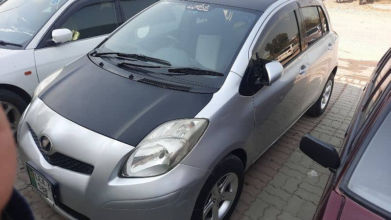 Toyota Vitz 2010 4