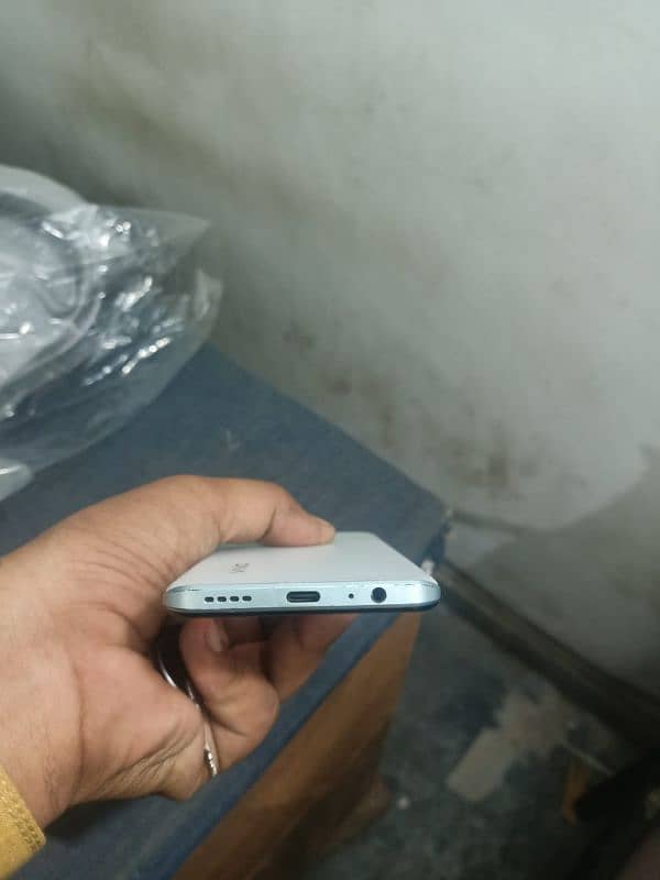 Vivo y 55 8+8 gb Ram 128 GB rom 2