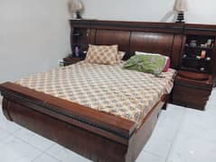 Bed set without mattress