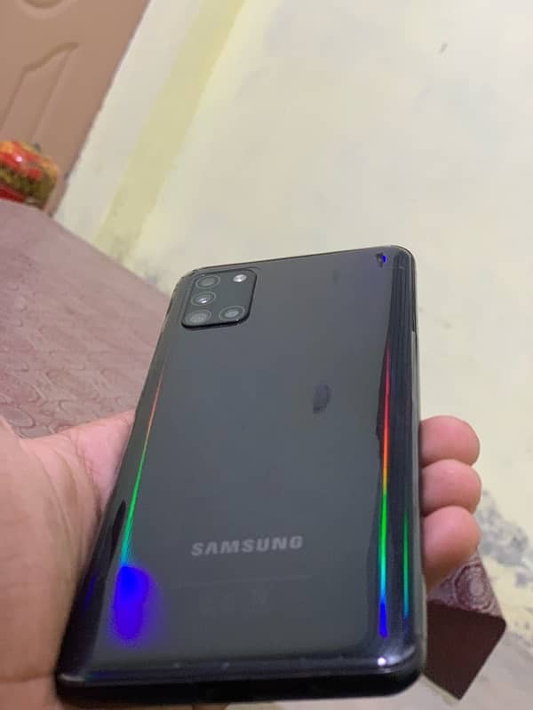 Samsung A31 5