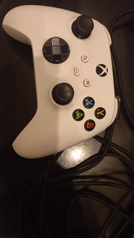 Xbox series S 4