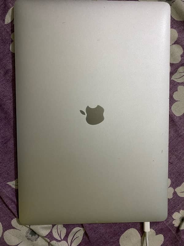 MacBook  pro 2016 for sale 1