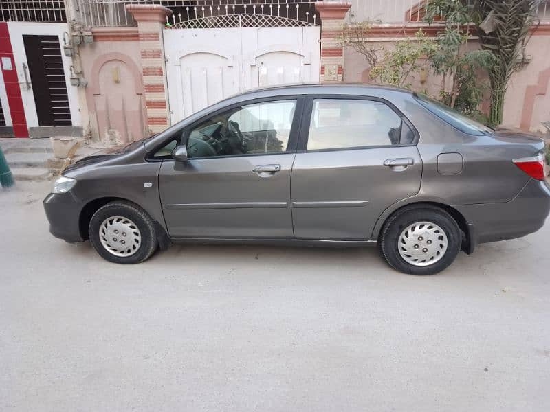 Honda City IDSI 2007 mint condition fimly car 3