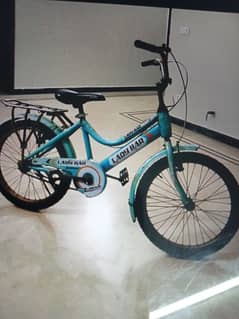 lady bar cycle for sale in very good condition 0