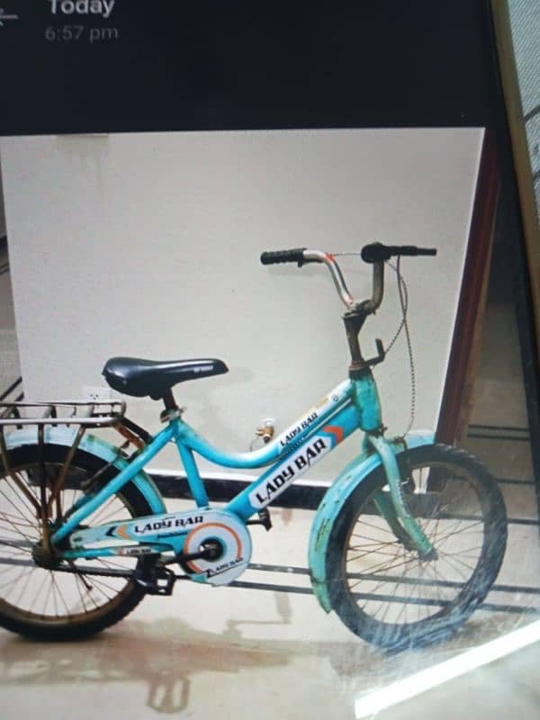 lady bar cycle for sale in very good condition 4