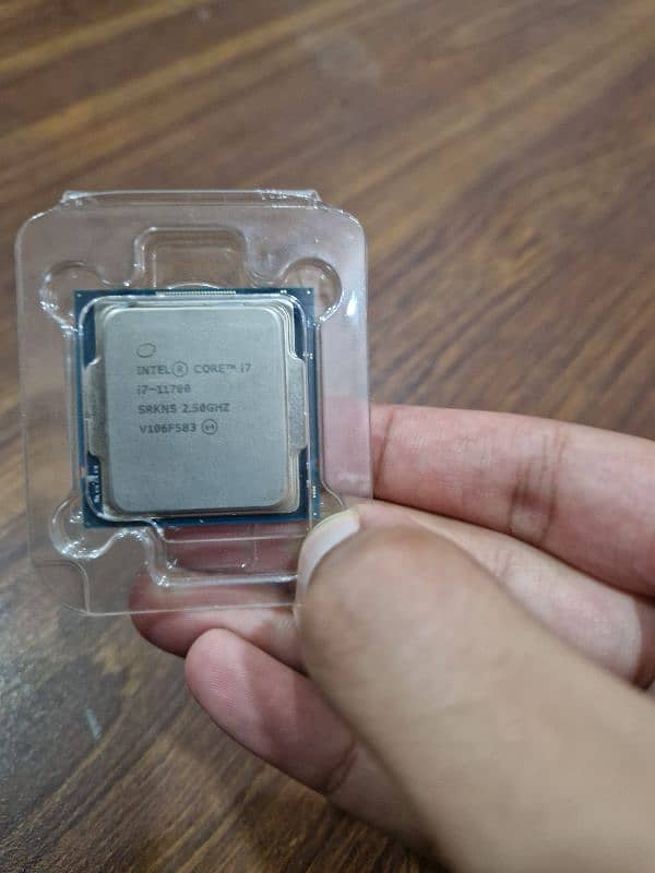 Intel Core i7-11700 2.5 GHz Eight-Core LGA 1200 Processor [CPU Only] 2