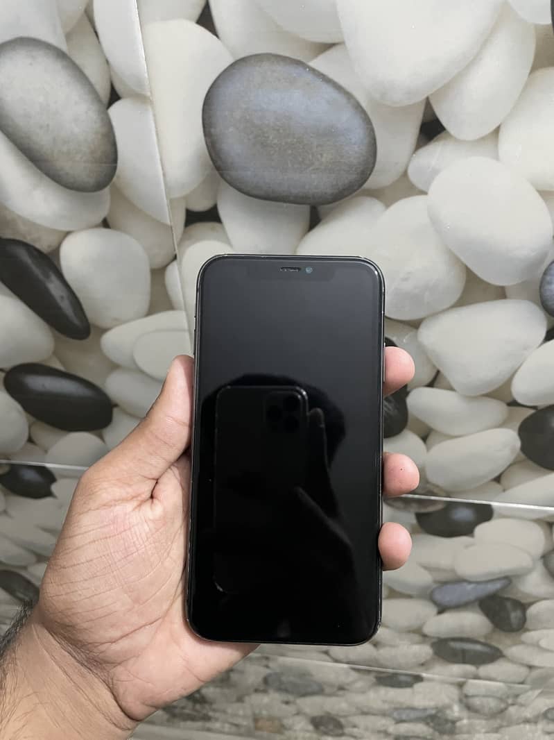 Iphone 11 64 gb factory unlocked 1