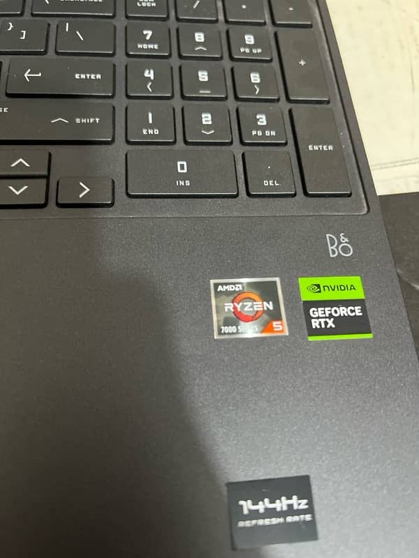 Gaming laptop with rtx 2050, in warranty 1