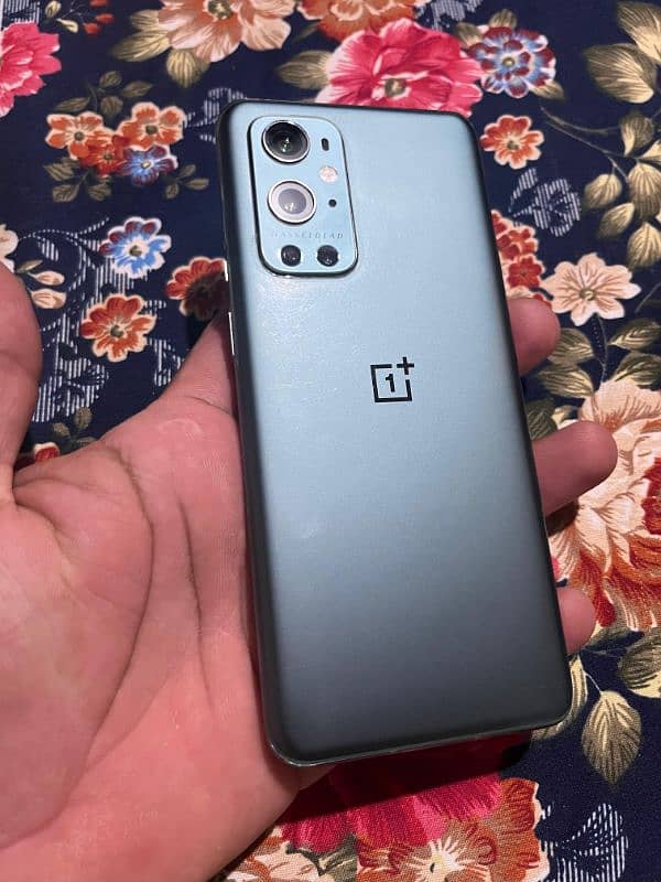 OnePlus 9 pro 12GB ram 256GBrom 1