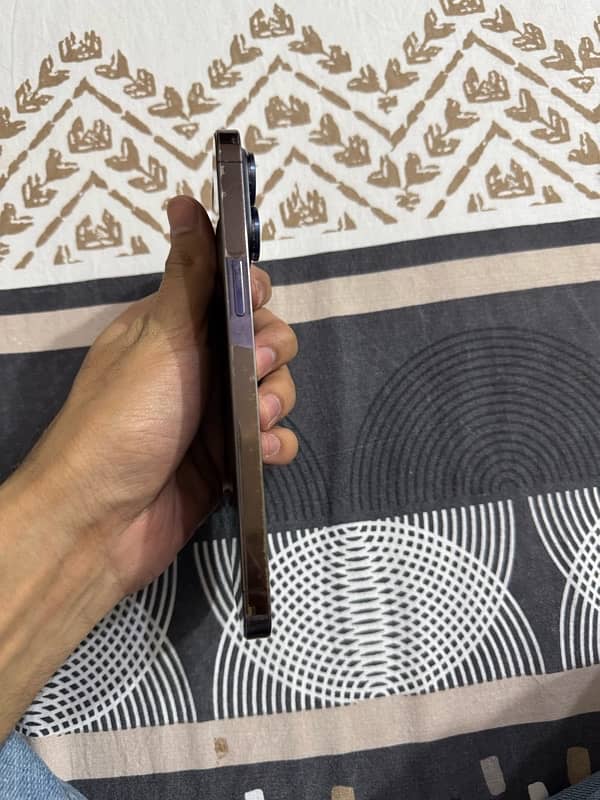 Iphone 14 pro max 256gb Deep Purple PTA Approved 4