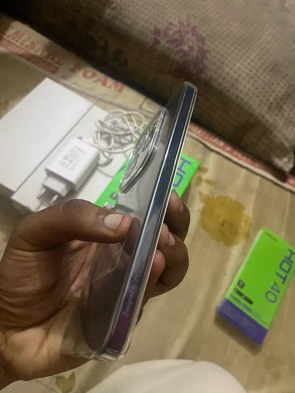 infinix hot 40 just box open 8gb ram 256 memory 2