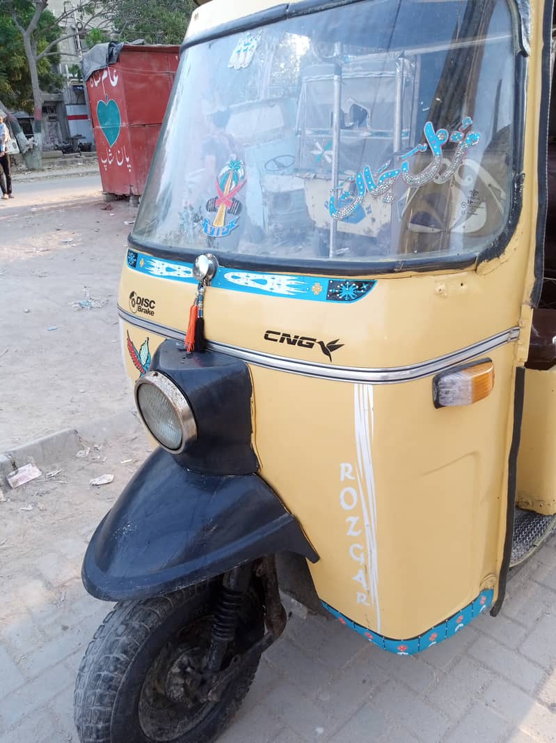 RozGar-2015,Disc-Brake,LPG-PetRoL Rickshaw,Engine FuLL OK 100%, 9