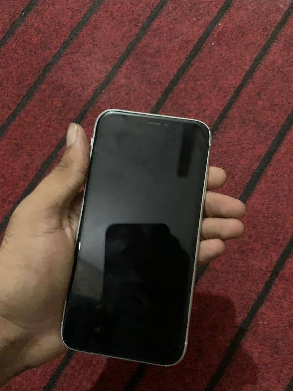 I phone XR PTA Aprovd 5