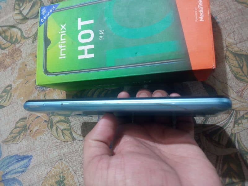 infinix hot 10 Play 4GB Ram 64GB ROM All accessories complete with box 2