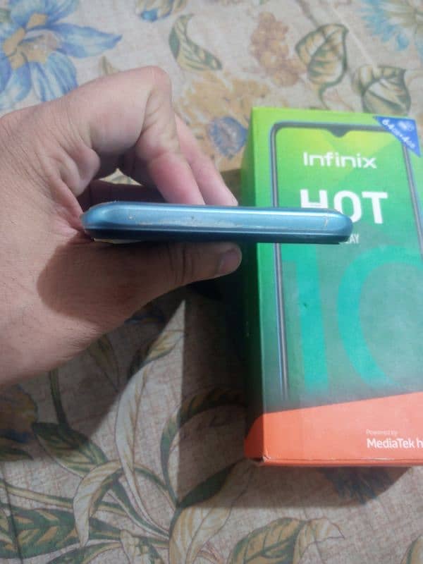 infinix hot 10 Play 4GB Ram 64GB ROM All accessories complete with box 12