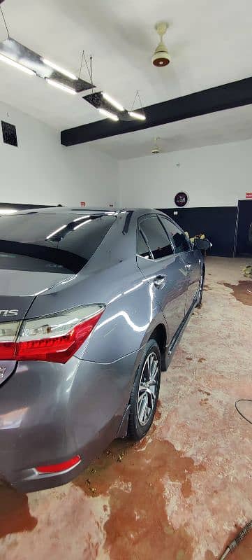 Toyota Corolla Altis 2017 8