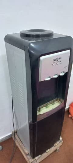 Water Dispenser