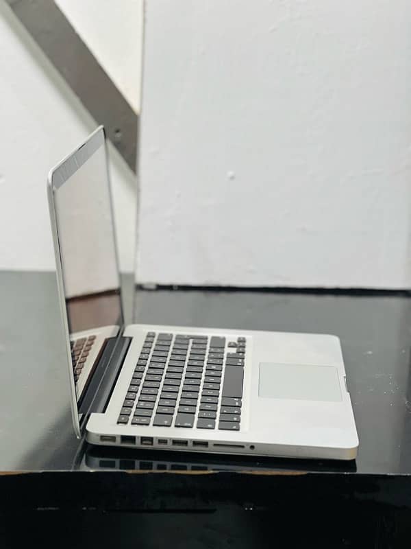 MacBook Pro (13-inch, Early 2011) 3