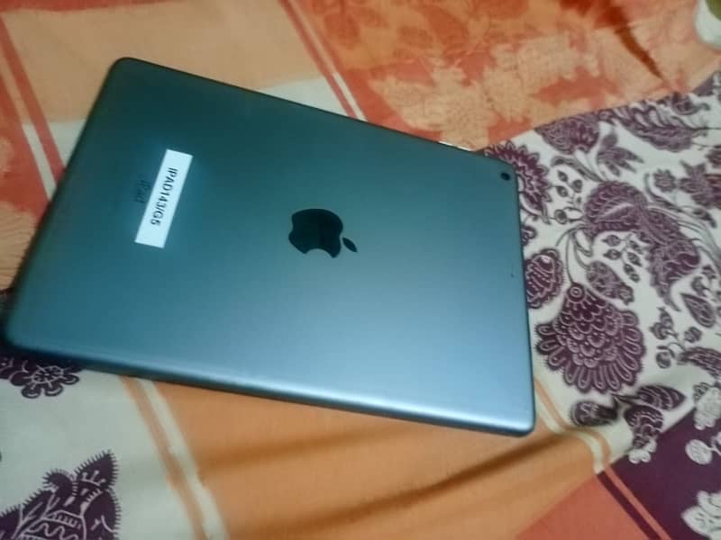 iPad Air 10/9 condition all working 8