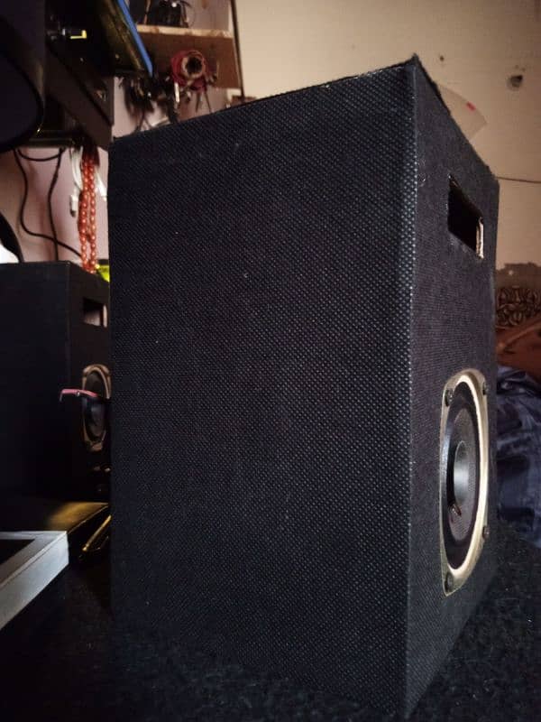 Bookshelf Speakers 3