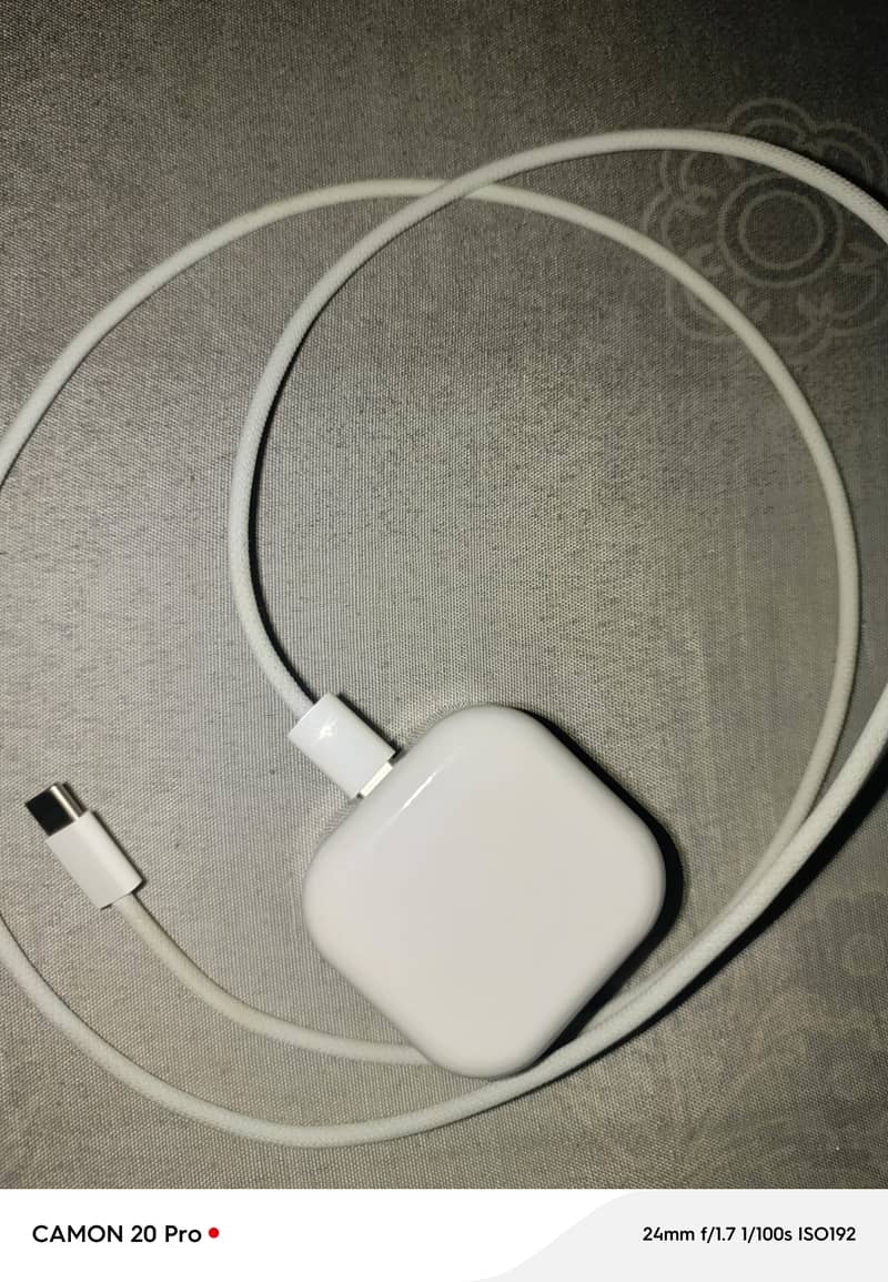 iphone 15 pro max brand new charger 2