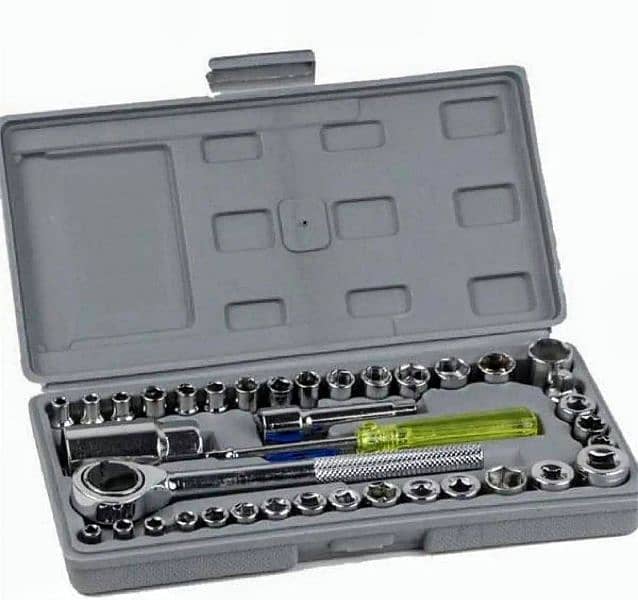 •4O Pieces Tools KiT set• 1