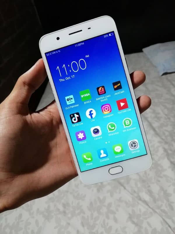 oppo f1s 4Gb / 64Gb Mobile 4G / No vivo infinix tecno samsung huawei 0