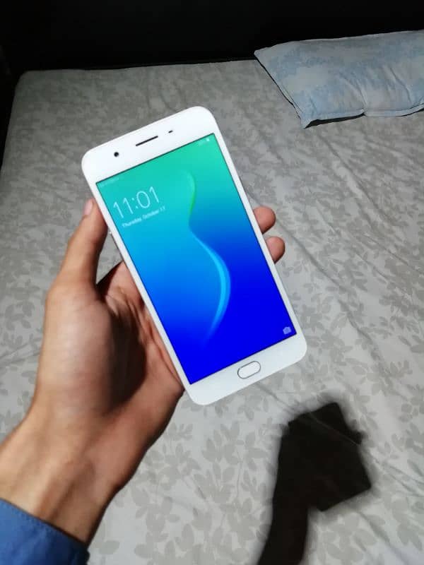 oppo f1s 4Gb / 64Gb Mobile 4G / No vivo infinix tecno samsung huawei 5