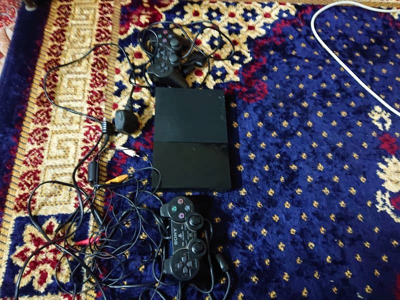 PlayStation 2 ultra slim 4