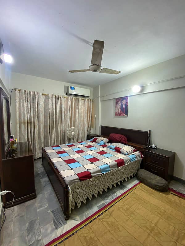 3BDD 1250 SQFT 3 FLOOR WEST OPEN VERY EXCELLENT CONDITION. . . 3