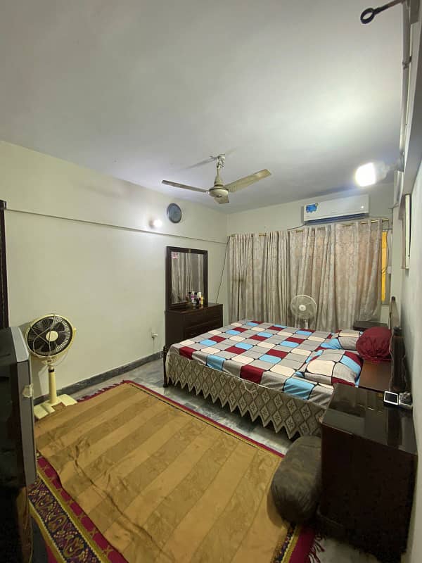 3BDD 1250 SQFT 3 FLOOR WEST OPEN VERY EXCELLENT CONDITION. . . 4