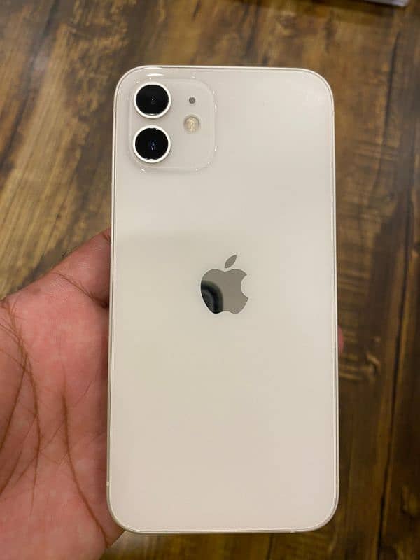 Iphone 12 White colour 64 GB 4