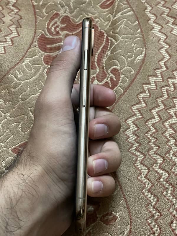 iphone xs max 1