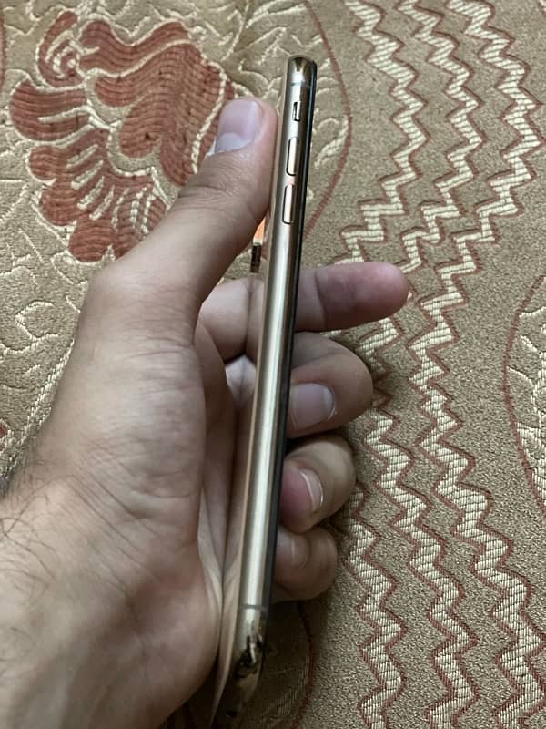 iphone xs max 3