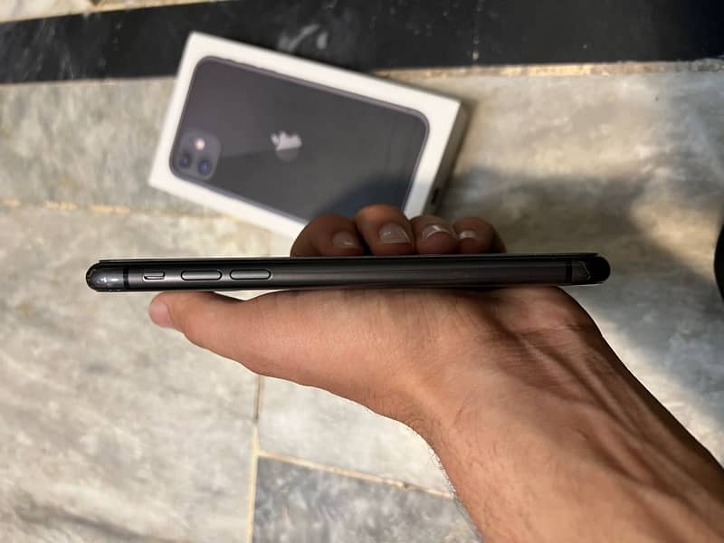 Iphone 11 Black Colur 64gb Jv 1