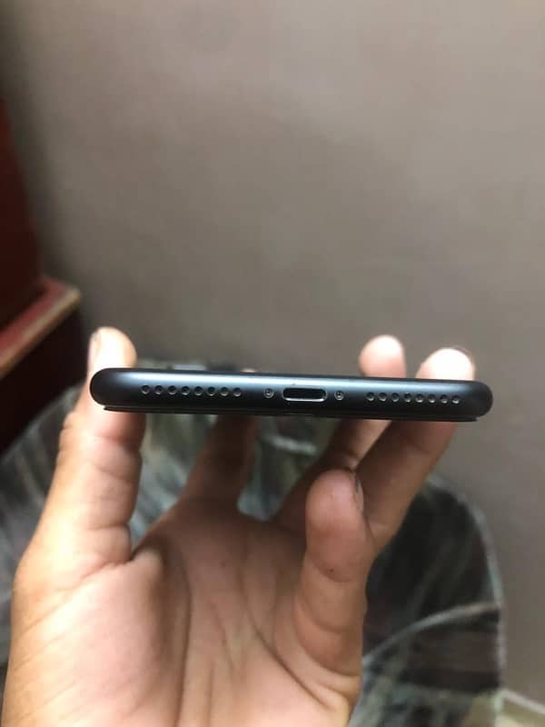 iphone7 plus  32 gb non pta bypass 4