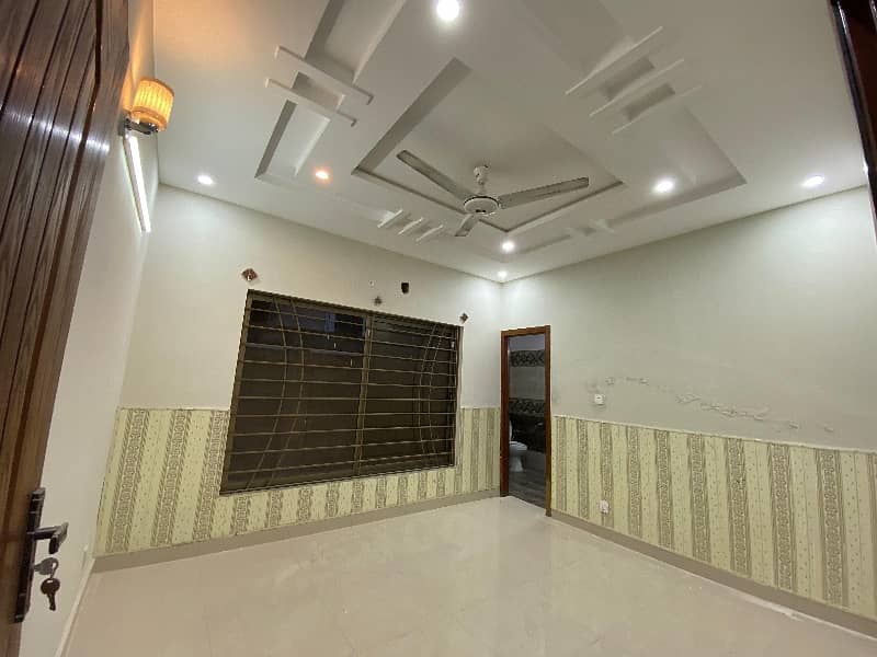 7 Marla Spacious Upper Portion Ground Portion Lock Independent House Available For Rent 0