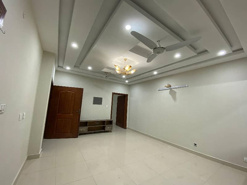 7 Marla Spacious Upper Portion Ground Portion Lock Independent House Available For Rent 4