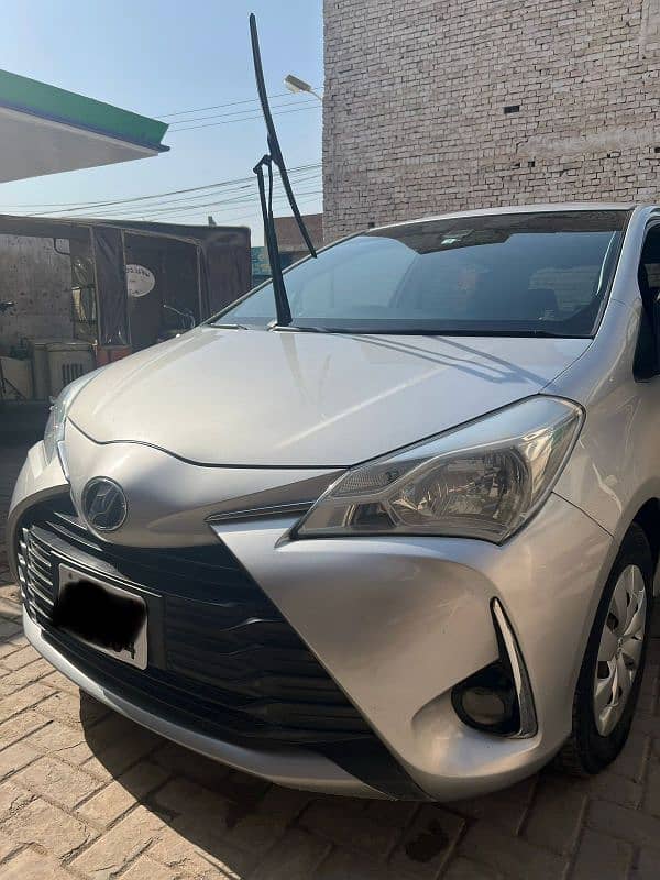 Toyota Vitz 2018 4