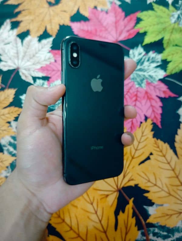 Iphone X 64 GB PTA Approved 5